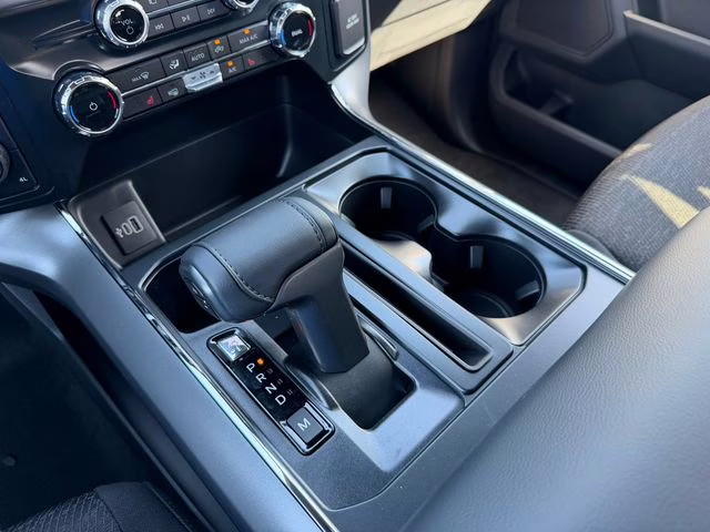 2026 Oxford White Ford F-150 XLT 4X4 Truck