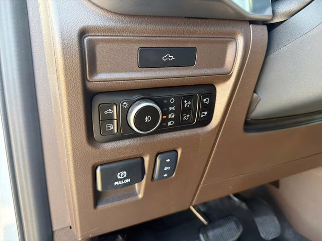 2026 Star White Metallic Tri-Coat Ford F-150 King Ranch 4X4 Truck