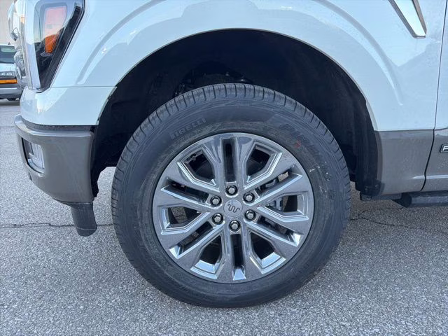 2026 Star White Metallic Tri-Coat Ford F-150 King Ranch 4X4 Truck