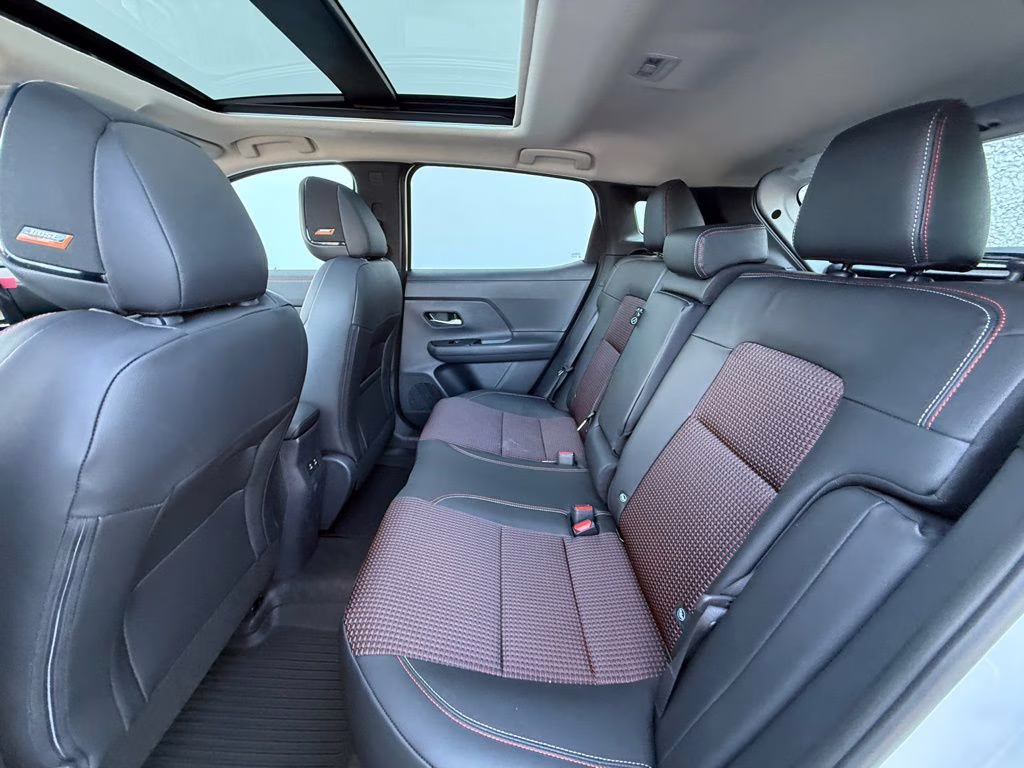 2026 Aspen White Tricoat Nissan Kicks SR AWD SUV