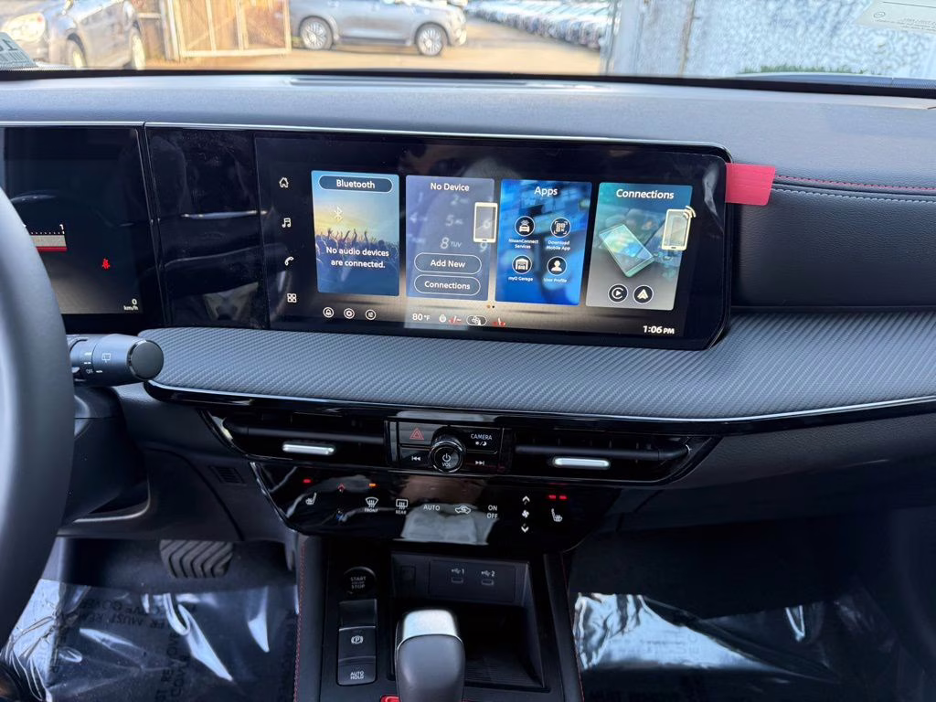 2026 Aspen White Tricoat Nissan Kicks SR AWD SUV