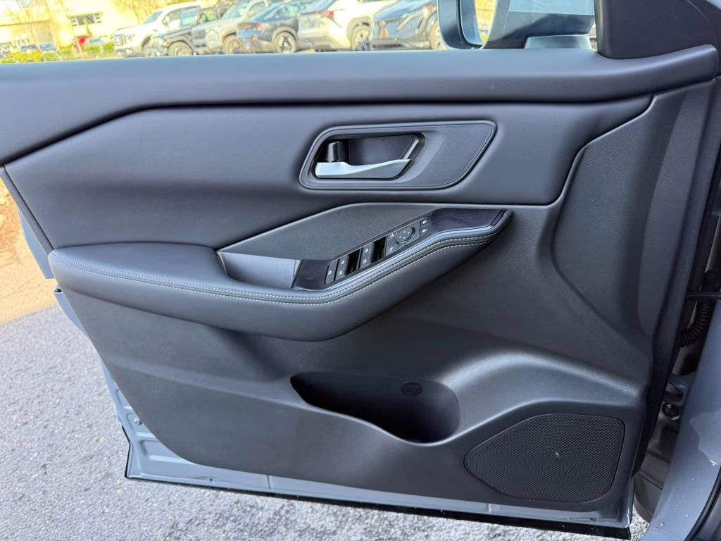 2026 Boulder Gray Pearl Nissan Rogue SV AWD SUV