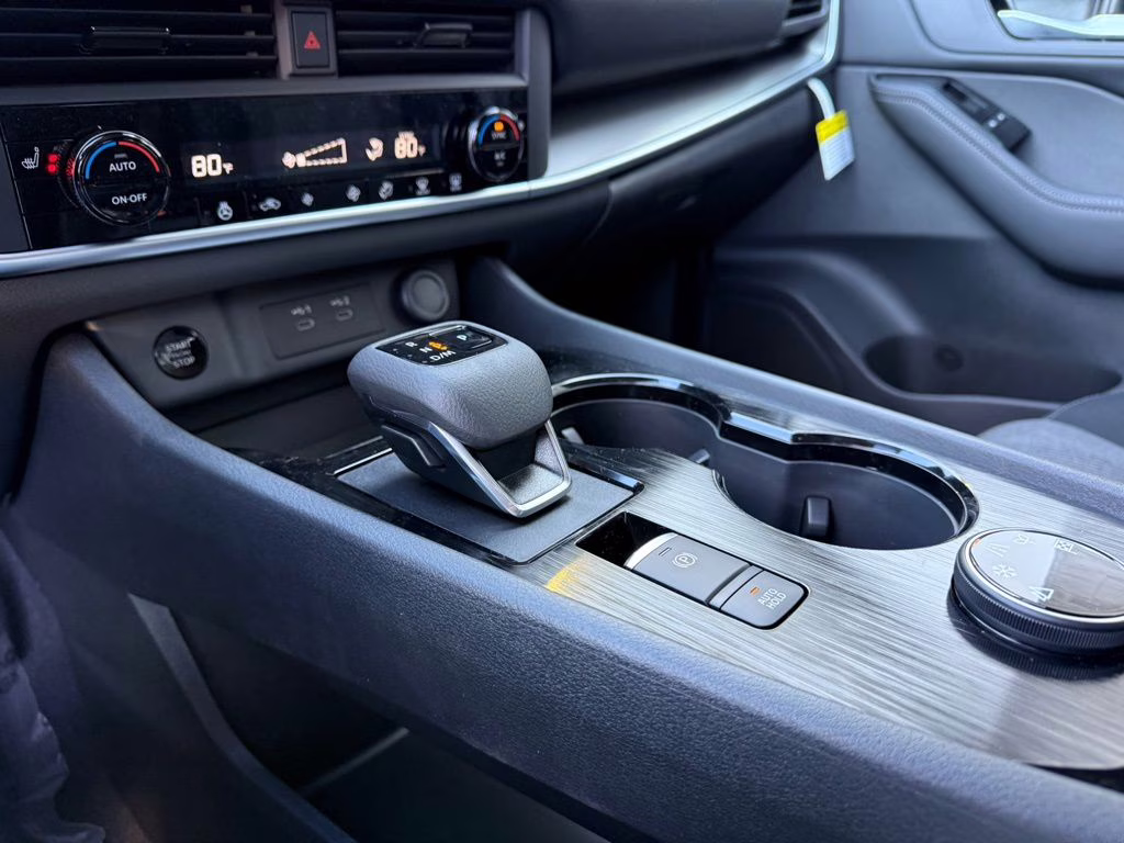 2026 Boulder Gray Pearl Nissan Rogue SV AWD SUV