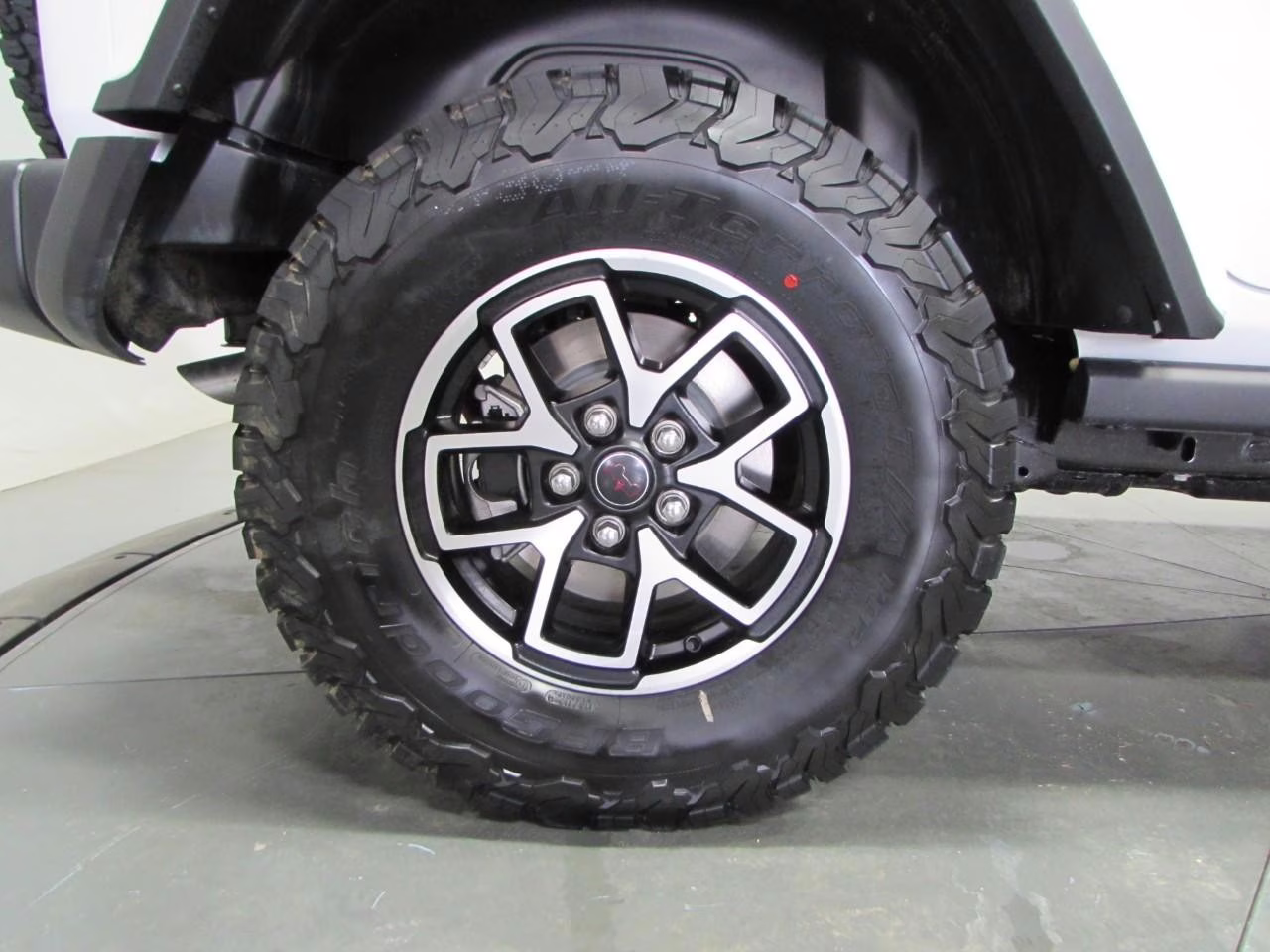 2026 Bright White Clearcoat Jeep Wrangler Rubicon 4X4 SUV