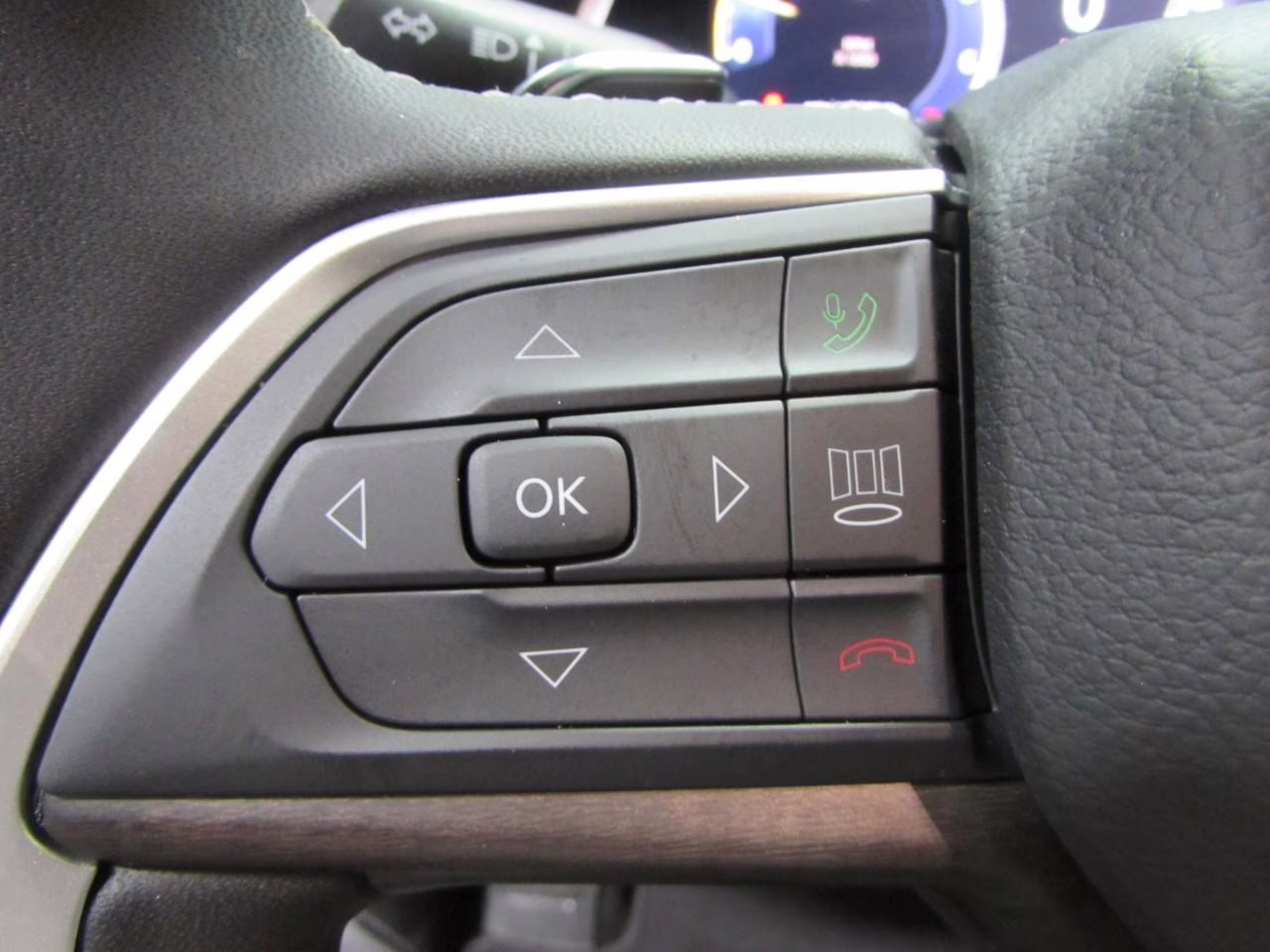 2026 Diamond Black Crystal Pearlcoat Jeep Grand Cherokee L Limited 4X4 SUV