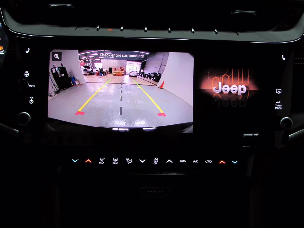 2026 Diamond Black Crystal Pearlcoat Jeep Grand Cherokee L Limited 4X4 SUV