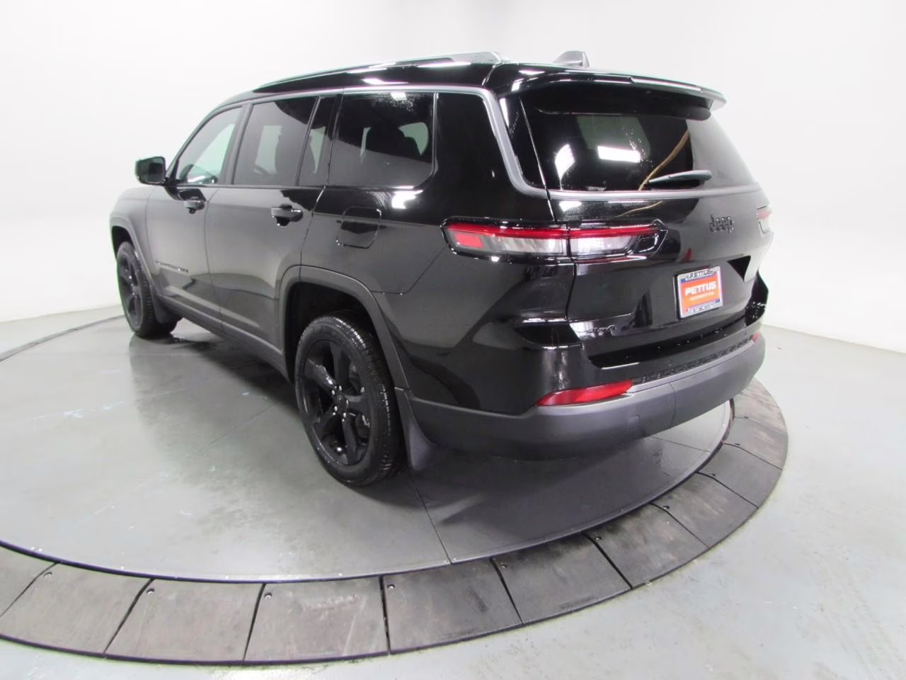 2026 Diamond Black Crystal Pearlcoat Jeep Grand Cherokee L Limited 4X4 SUV