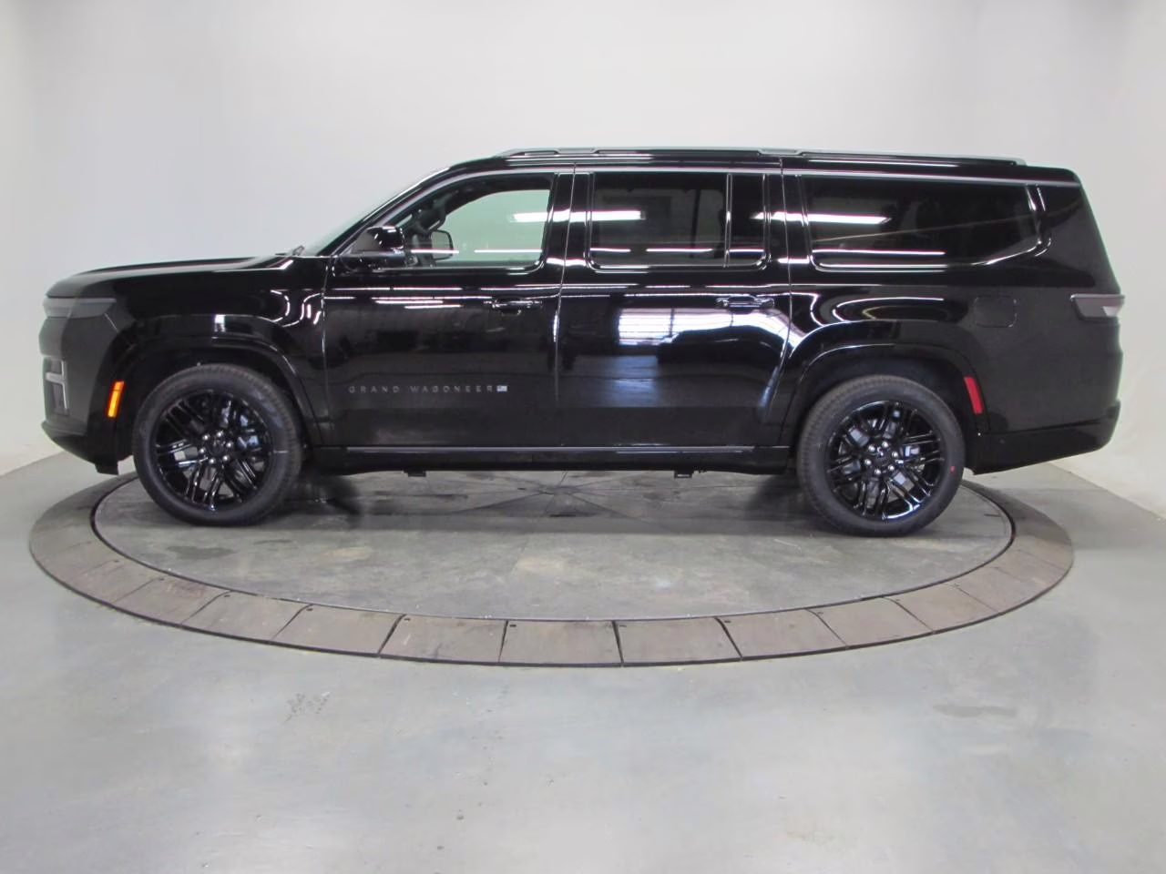 2026 High Gloss Black Jeep Grand Wagoneer L Limited Reserve 4X4 SUV