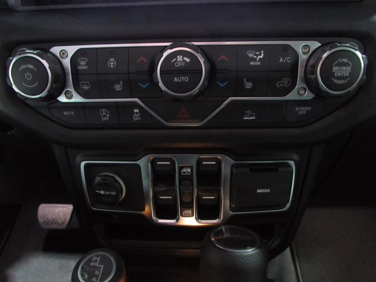 2026 Anvil Clearcoat Jeep Gladiator Sport S 4X4 Truck