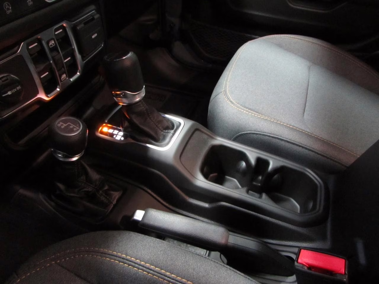 2026 Anvil Clearcoat Jeep Gladiator Sport S 4X4 Truck