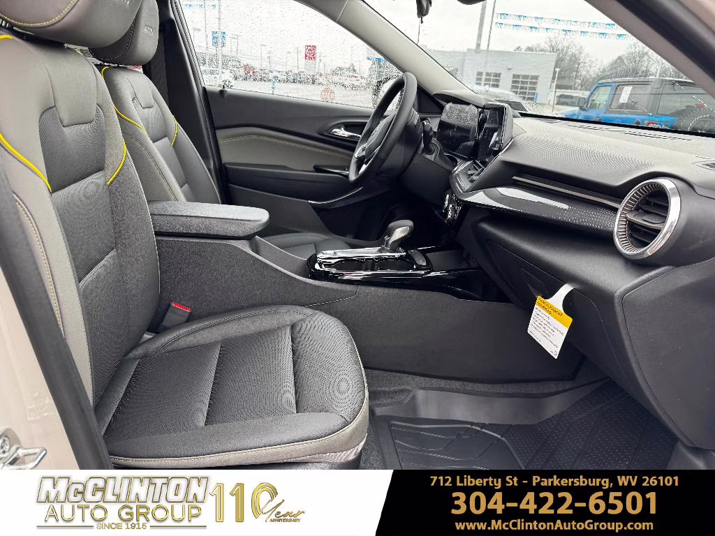 2026 White Sands Chevrolet Trax ACTIV FWD SUV