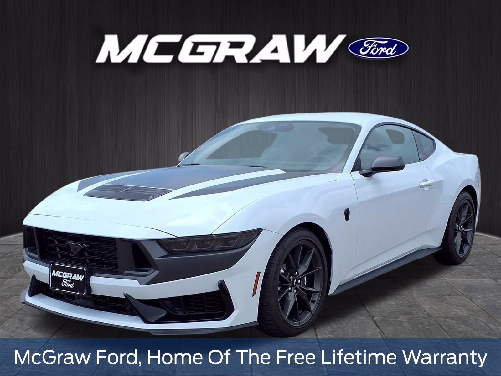 2026 Oxford White Ford Mustang Dark Horse RWD Coupe