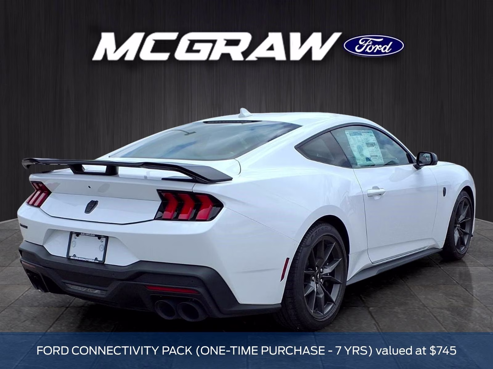 2026 Oxford White Ford Mustang Dark Horse RWD Coupe