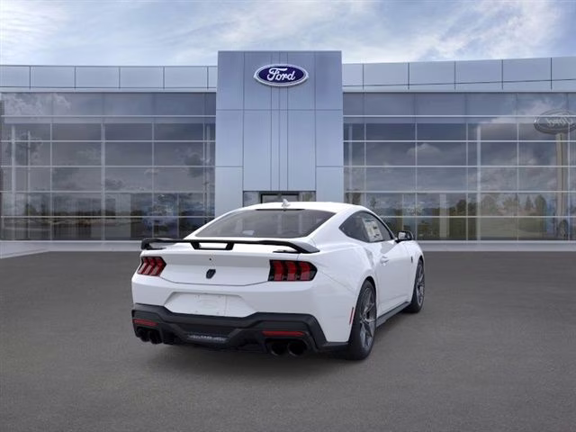 2026 Oxford White Ford Mustang Dark Horse RWD Coupe