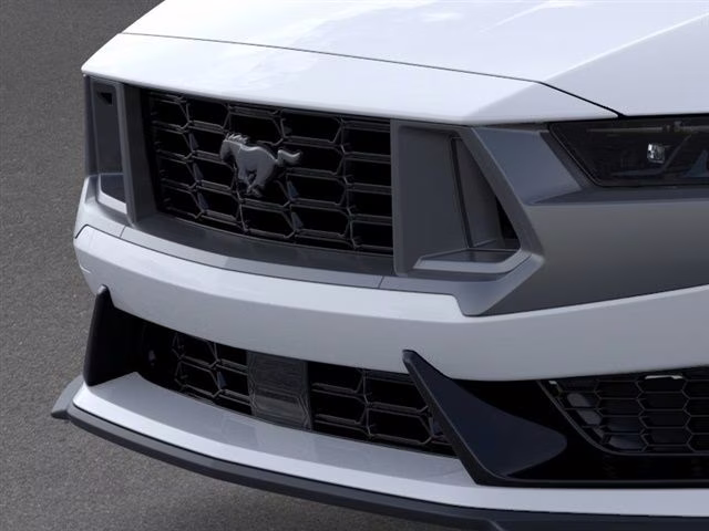 2026 Oxford White Ford Mustang Dark Horse RWD Coupe