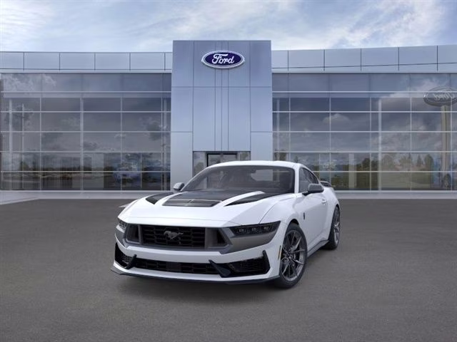 2026 Oxford White Ford Mustang Dark Horse RWD Coupe