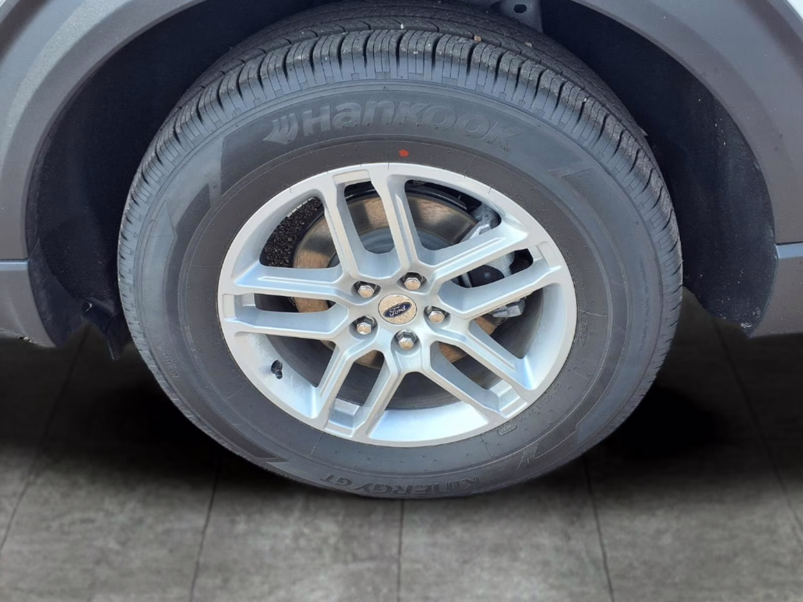 2026 White Metallic Ford Explorer Active RWD SUV