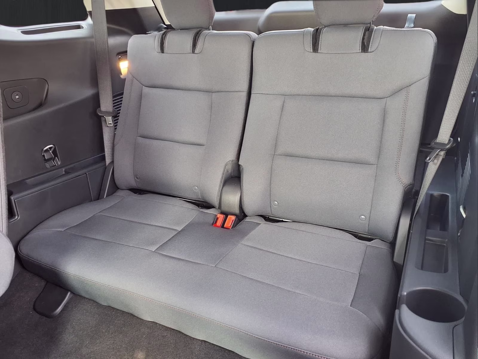 2026 White Metallic Ford Explorer Active RWD SUV