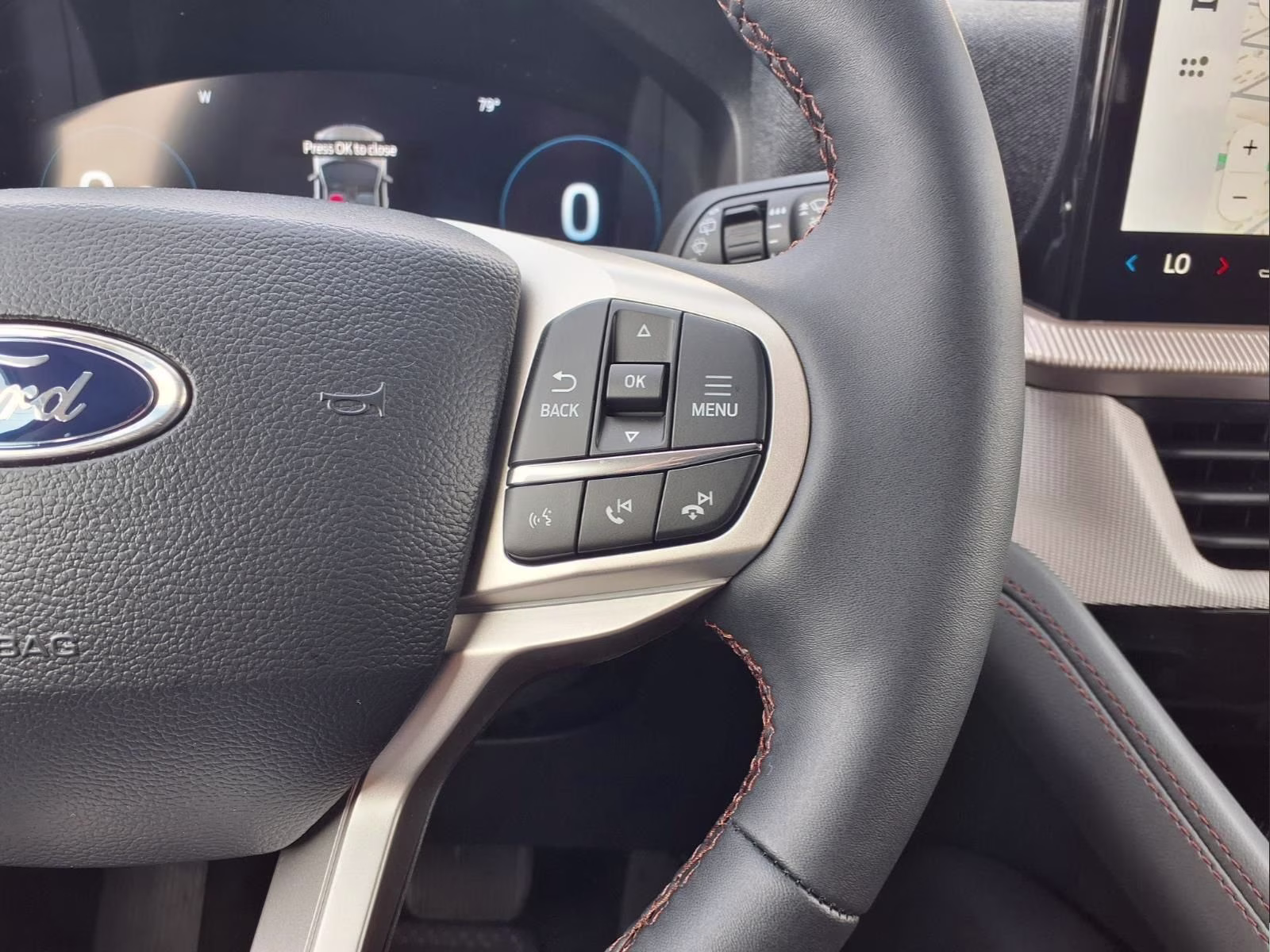 2026 White Metallic Ford Explorer Active RWD SUV