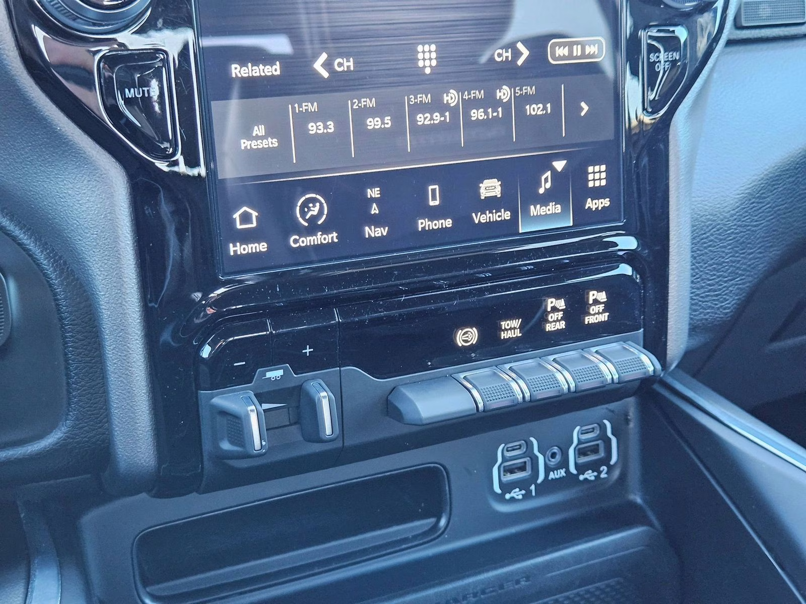 2024 Bright White Clearcoat Ram 3500 Laramie 4X4 Truck