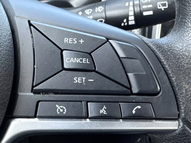 2020 Gun Metallic Nissan Kicks SV FWD SUV