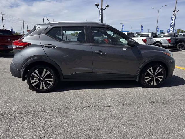 2020 Gun Metallic Nissan Kicks SV FWD SUV