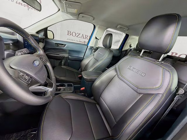 2026 Velocity Blue Ford Maverick Lobo Standard AWD Truck