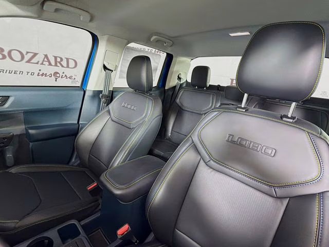 2026 Velocity Blue Ford Maverick Lobo Standard AWD Truck