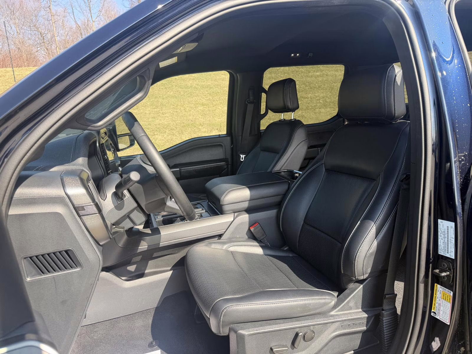 2025 Antimatter Blue Ford F-150 LARIAT 4X4 Truck