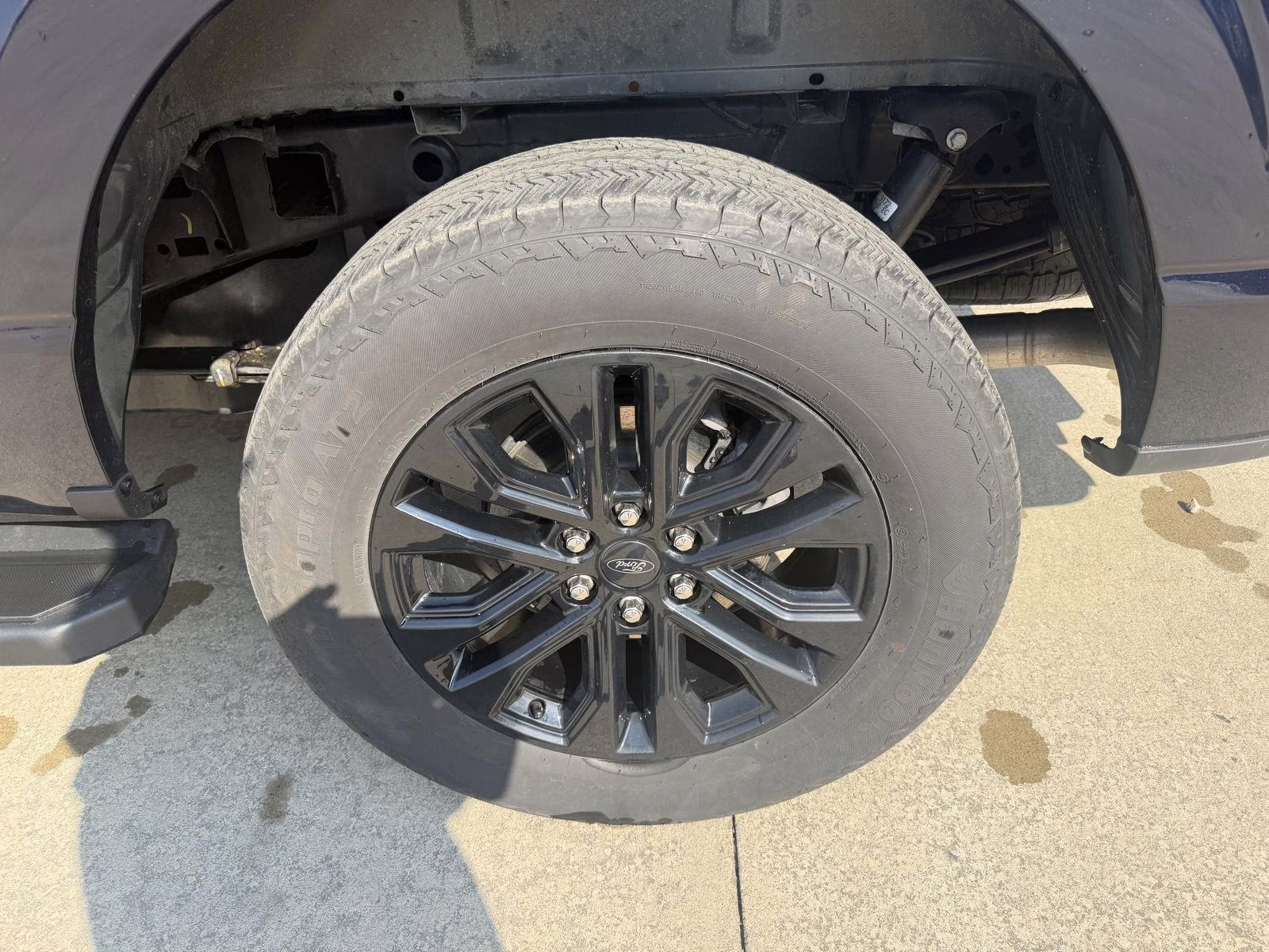 2025 Antimatter Blue Ford F-150 LARIAT 4X4 Truck