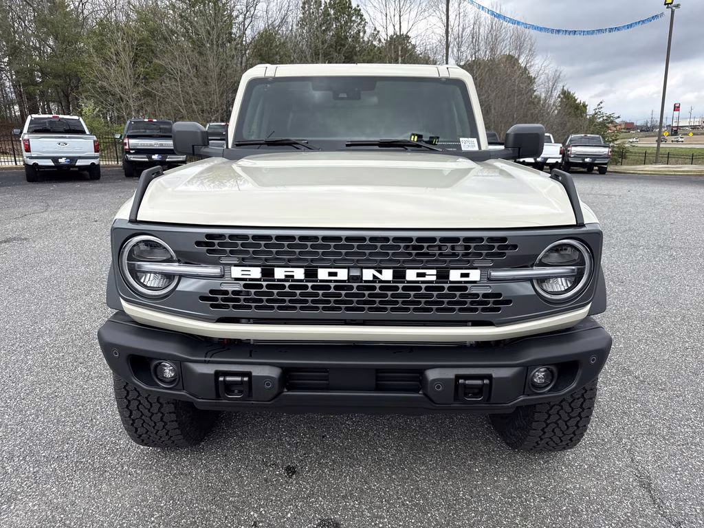 2026 Sand Ford Bronco Badlands 4X4 SUV