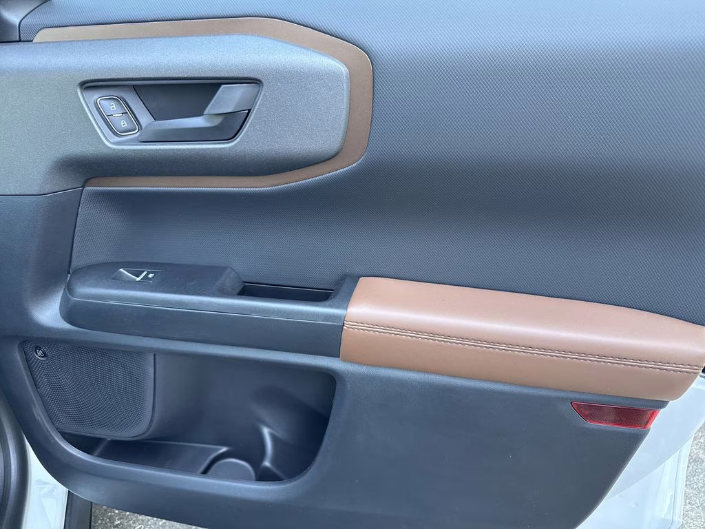 2026 Oxford White Ford Bronco Sport Outer Banks 4X4 SUV