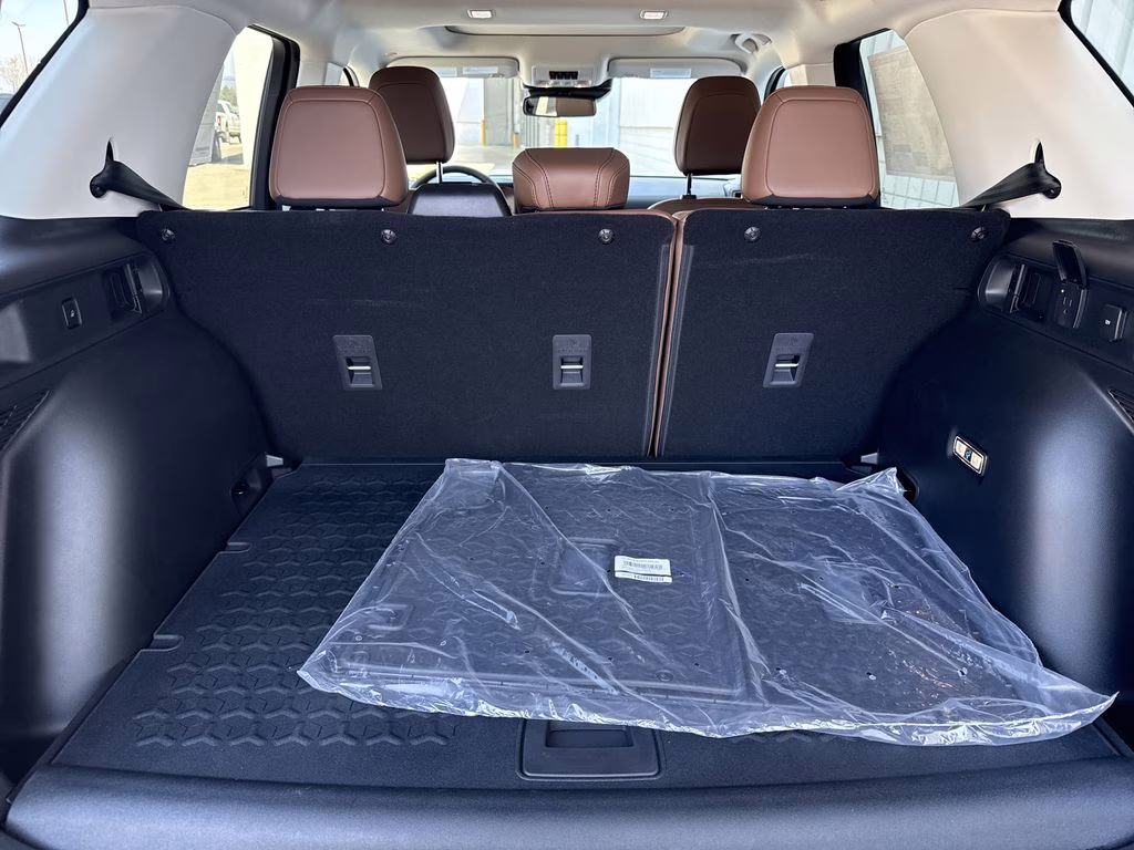 2026 Oxford White Ford Bronco Sport Outer Banks 4X4 SUV