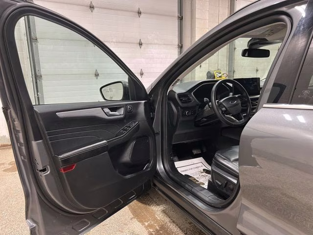 2025 Carbonized Gray Metallic Ford Escape Platinum AWD SUV