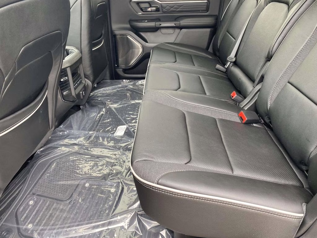 2026 Diamond Black Crystal Pearlcoat Ram 1500 Limited 4X4 Truck