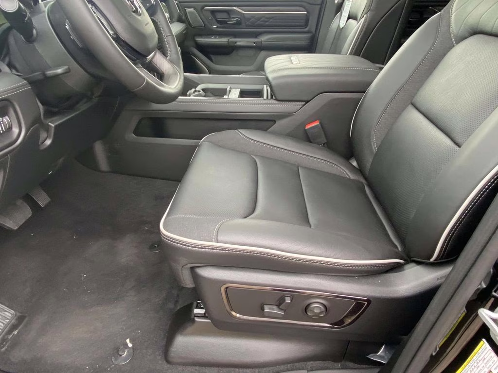 2026 Diamond Black Crystal Pearlcoat Ram 1500 Limited 4X4 Truck