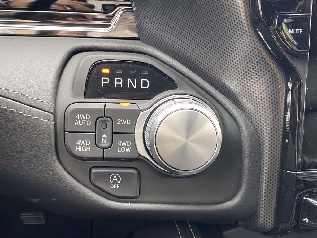 2026 Diamond Black Crystal Pearlcoat Ram 1500 Limited 4X4 Truck