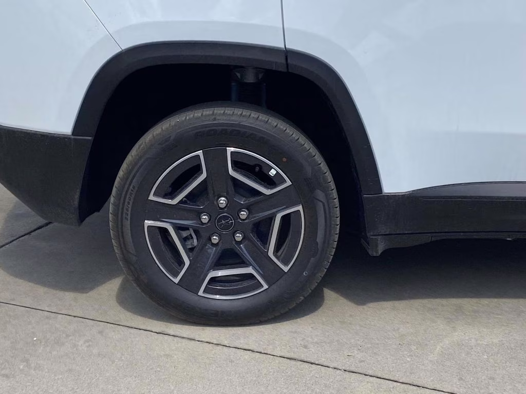 2026 Bright White Clearcoat Jeep Cherokee Limited 4X4 SUV