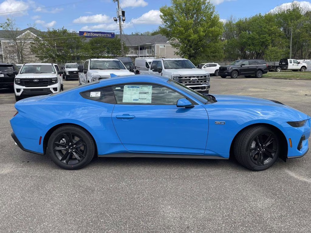 2026 Grabber Blue Metallic Ford Mustang GT RWD Coupe