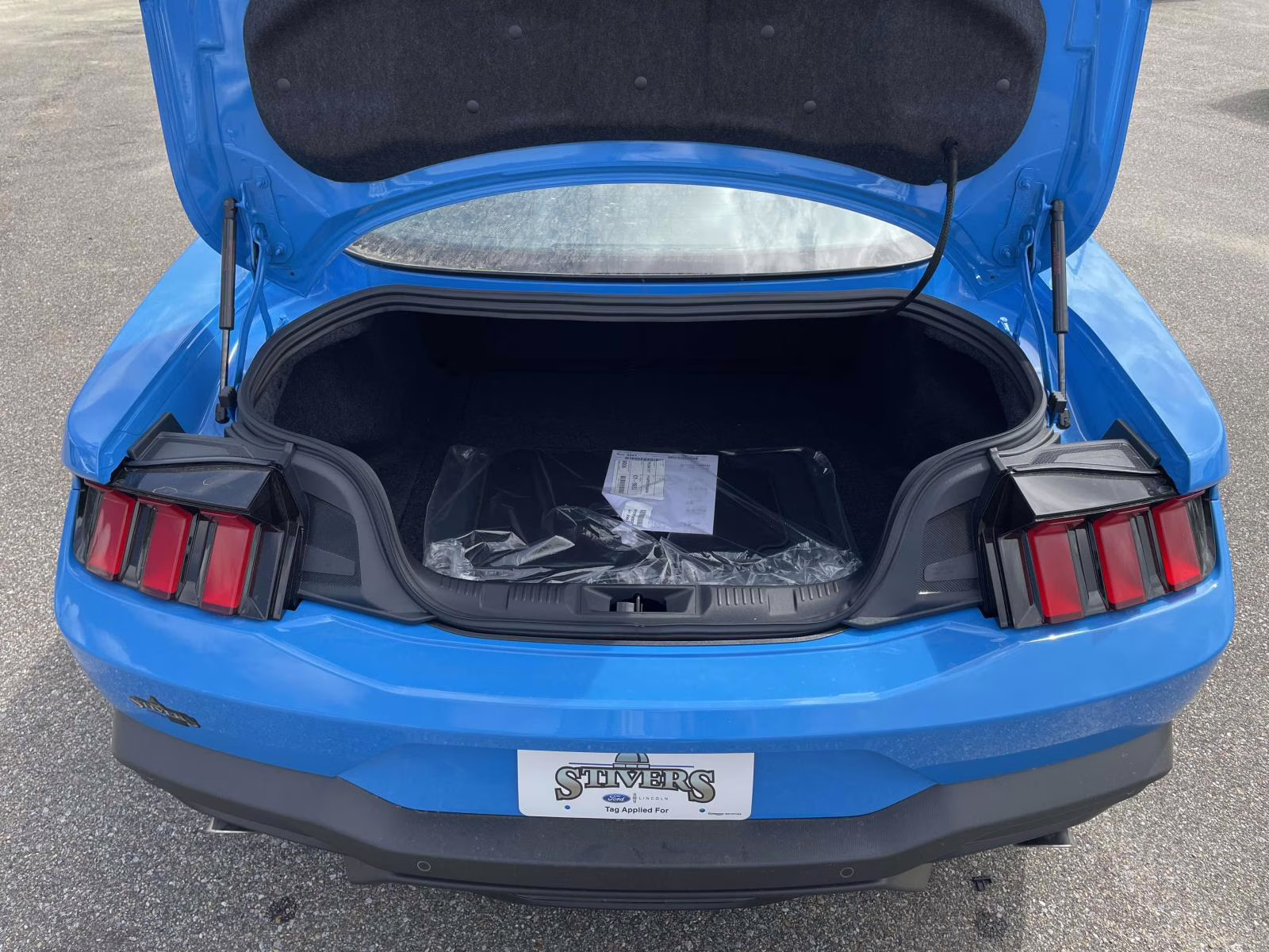 2026 Grabber Blue Metallic Ford Mustang GT RWD Coupe