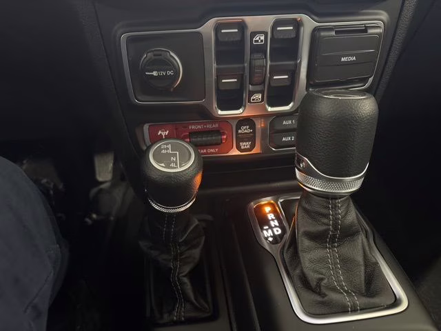 2026 Anvil Clearcoat Jeep Gladiator Rubicon 4X4 Truck