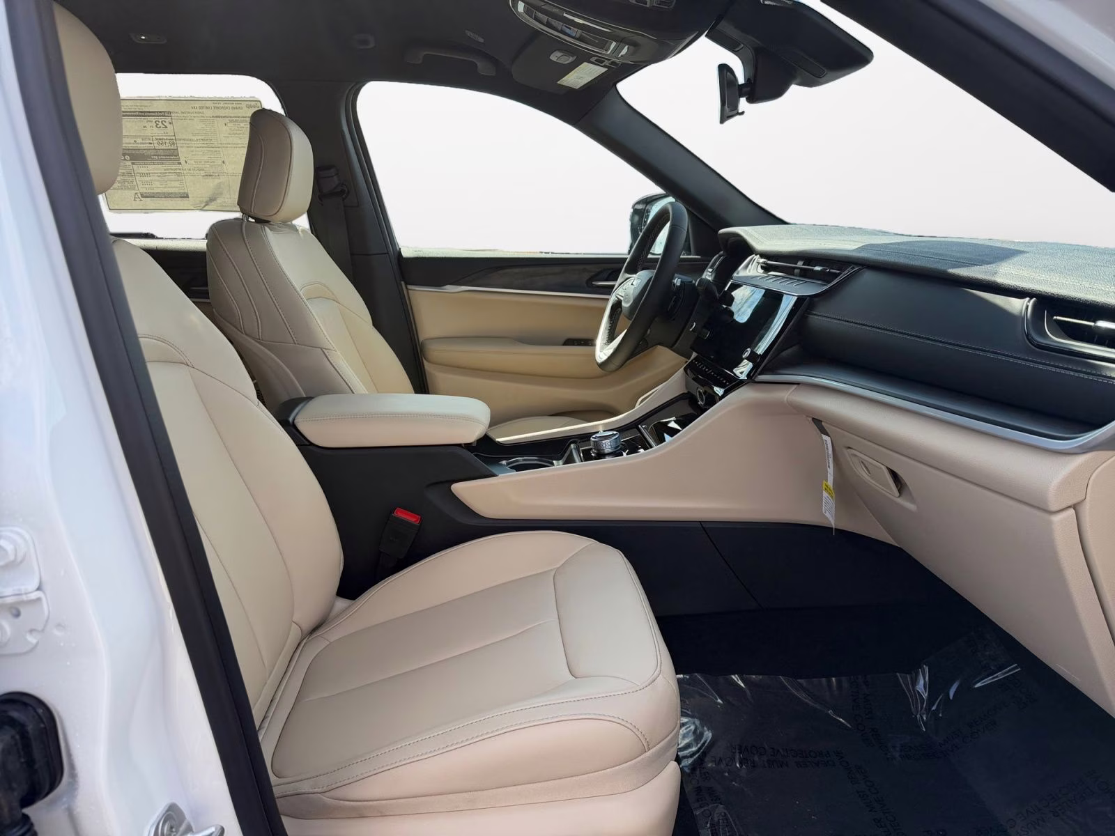 2026 Bright White Clearcoat Jeep Grand Cherokee Limited 4X4 SUV