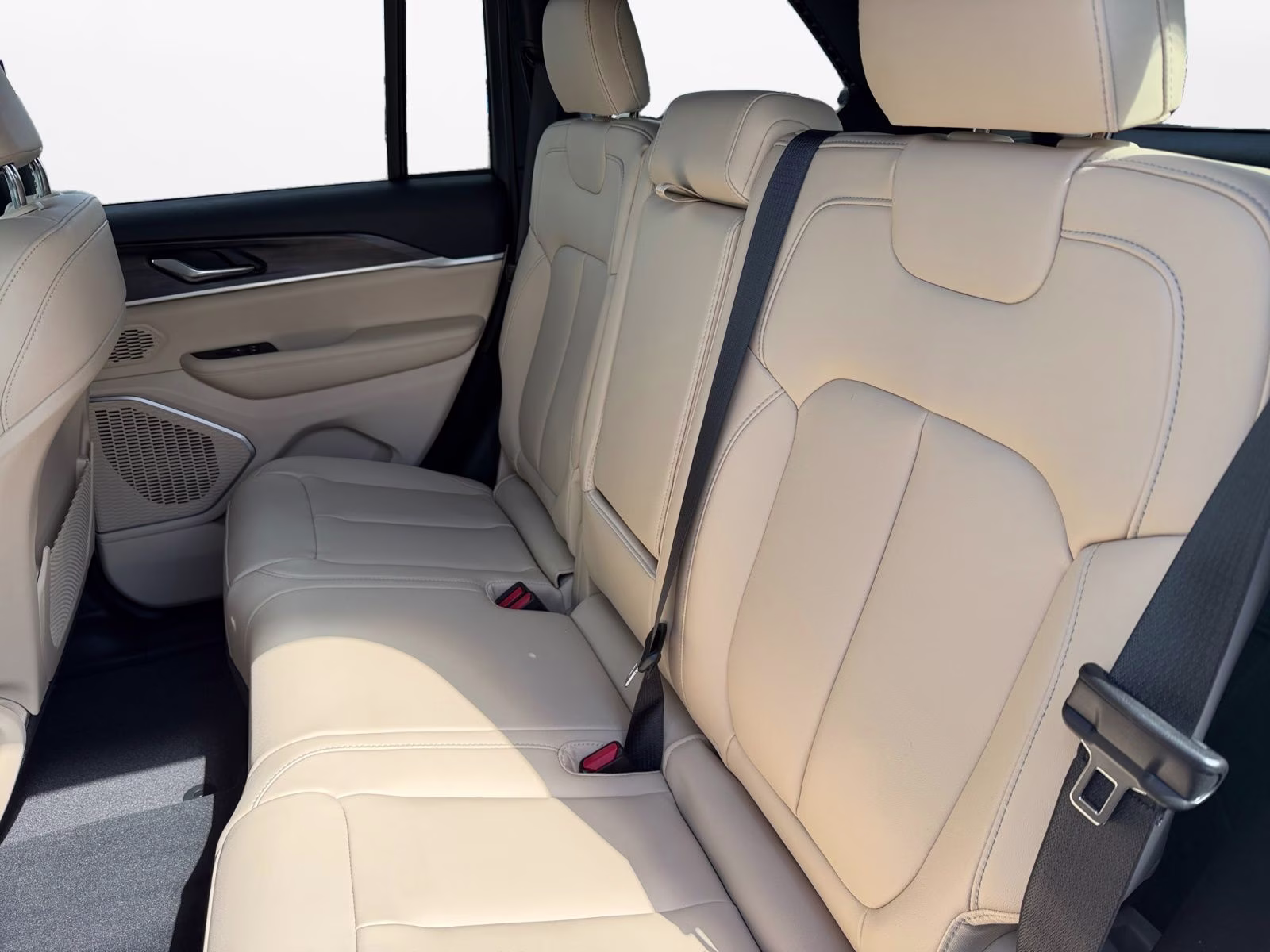 2026 Bright White Clearcoat Jeep Grand Cherokee Limited 4X4 SUV