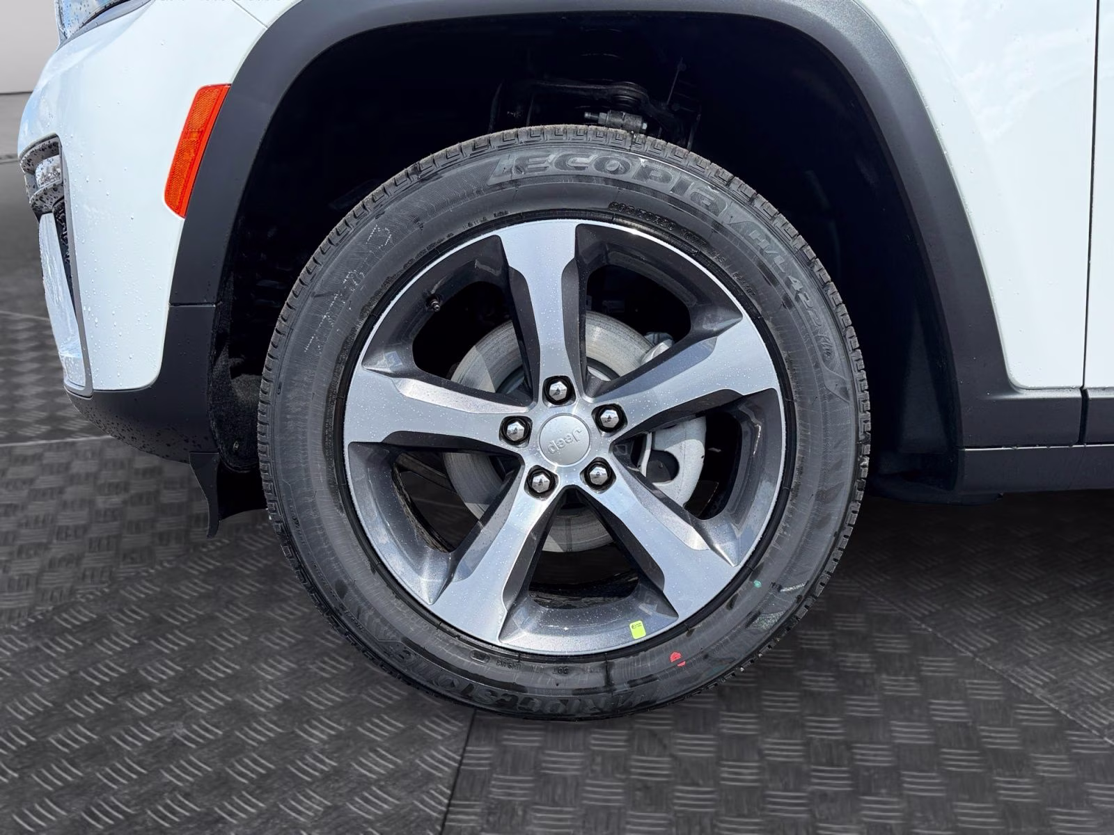 2026 Bright White Clearcoat Jeep Grand Cherokee Limited 4X4 SUV