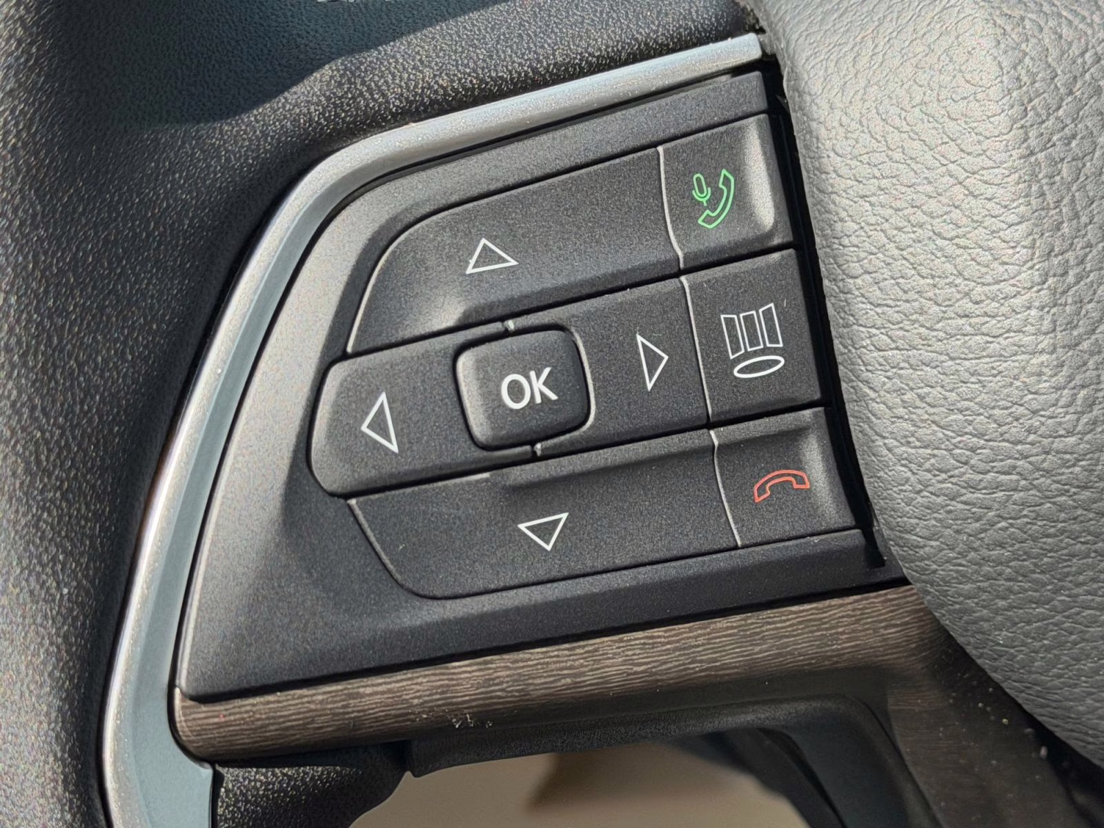 2026 Bright White Clearcoat Jeep Grand Cherokee Limited 4X4 SUV