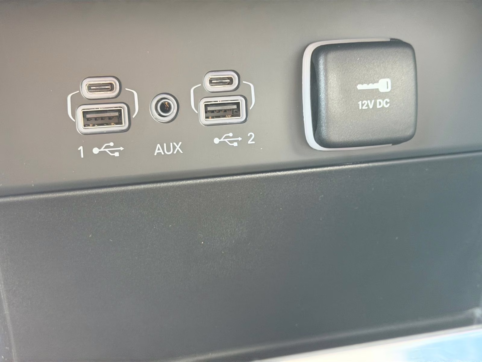 2026 Bright White Clearcoat Jeep Grand Cherokee Limited 4X4 SUV