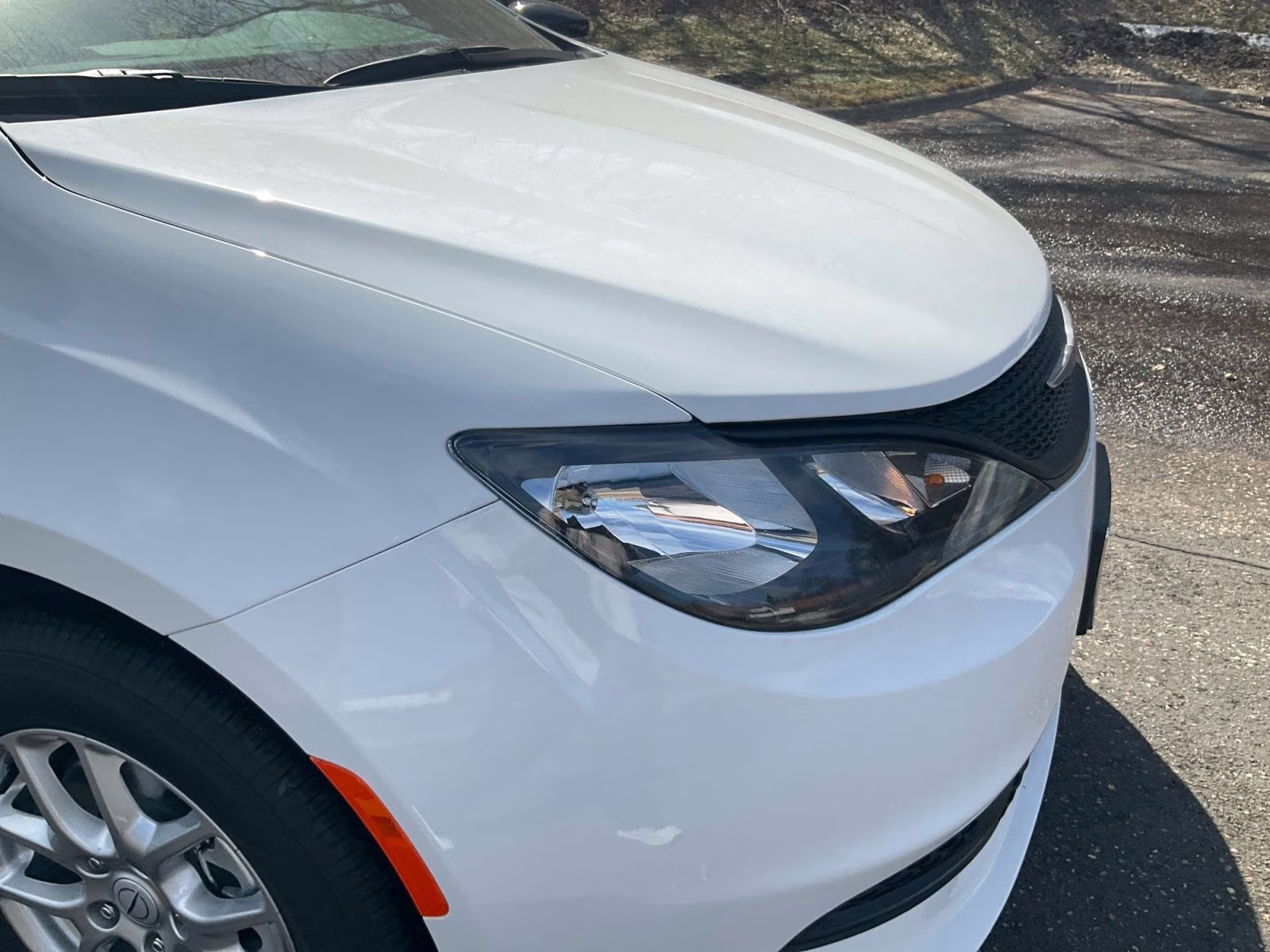 2026 Bright White Clearcoat Chrysler Voyager LX FWD Van