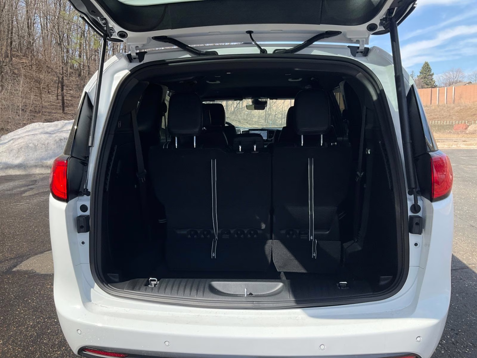 2026 Bright White Clearcoat Chrysler Voyager LX FWD Van