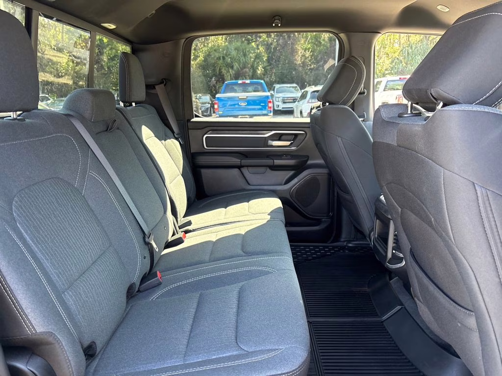 2021 Diamond Black Crystal Pearlcoat Ram 1500 Big Horn/Lone Star RWD Truck