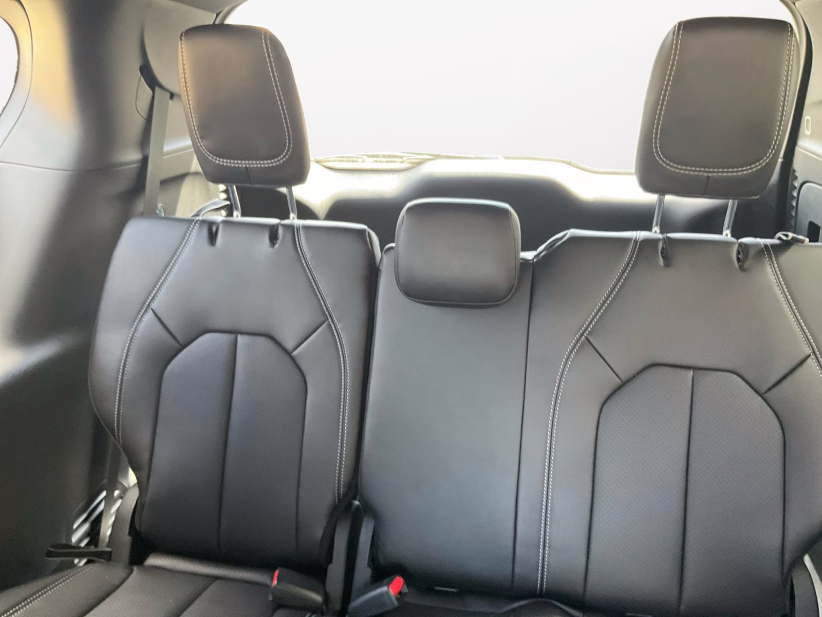 2026 Bright White Clearcoat Chrysler Voyager LX FWD Van